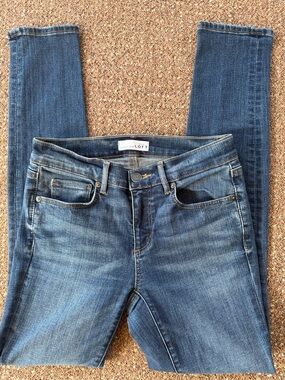 LOFT Skinny Jeans in Medium Blue Wash